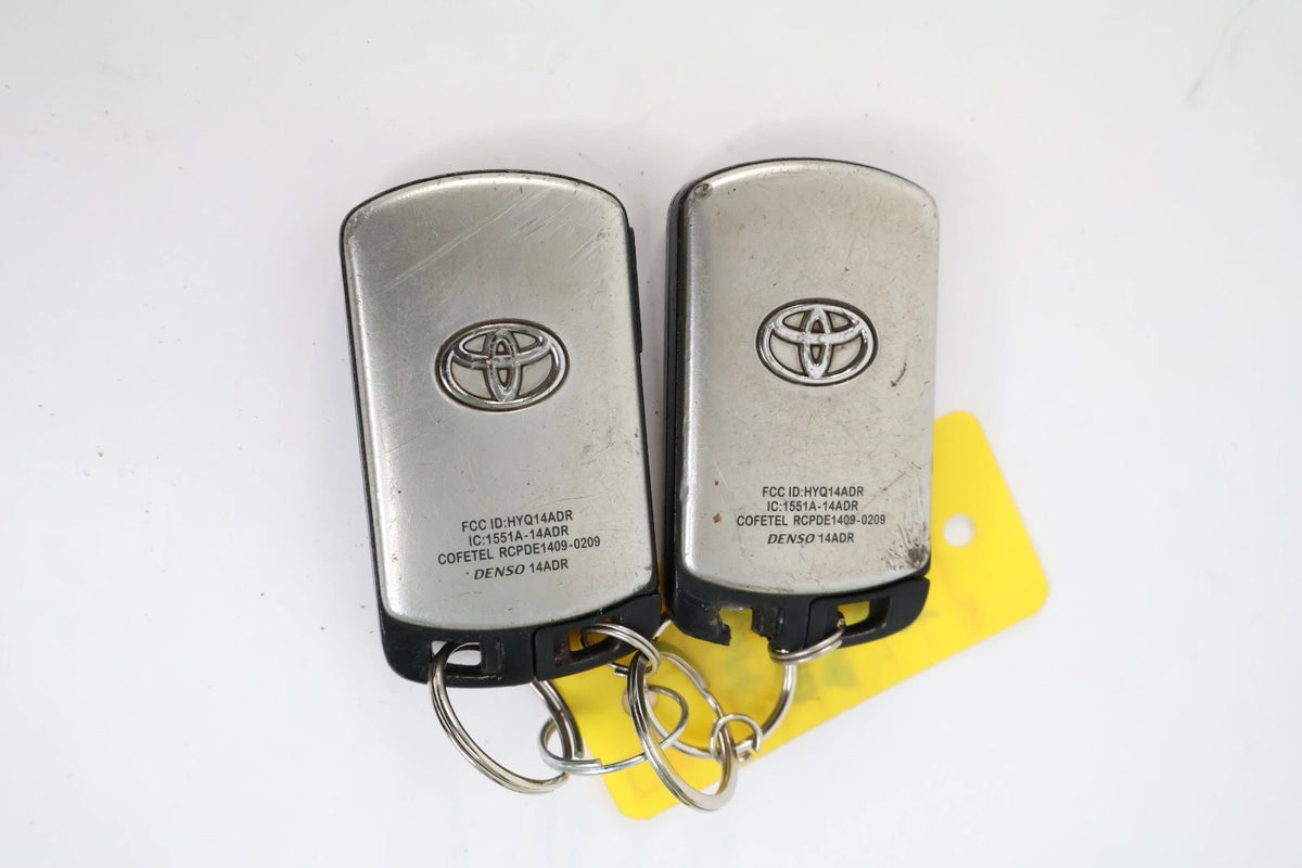 2011-2015 TOYOTA SIENNA ENGINE IGNITION PUSH START STOP SWITCH 2 REMOTE KEYS OEM