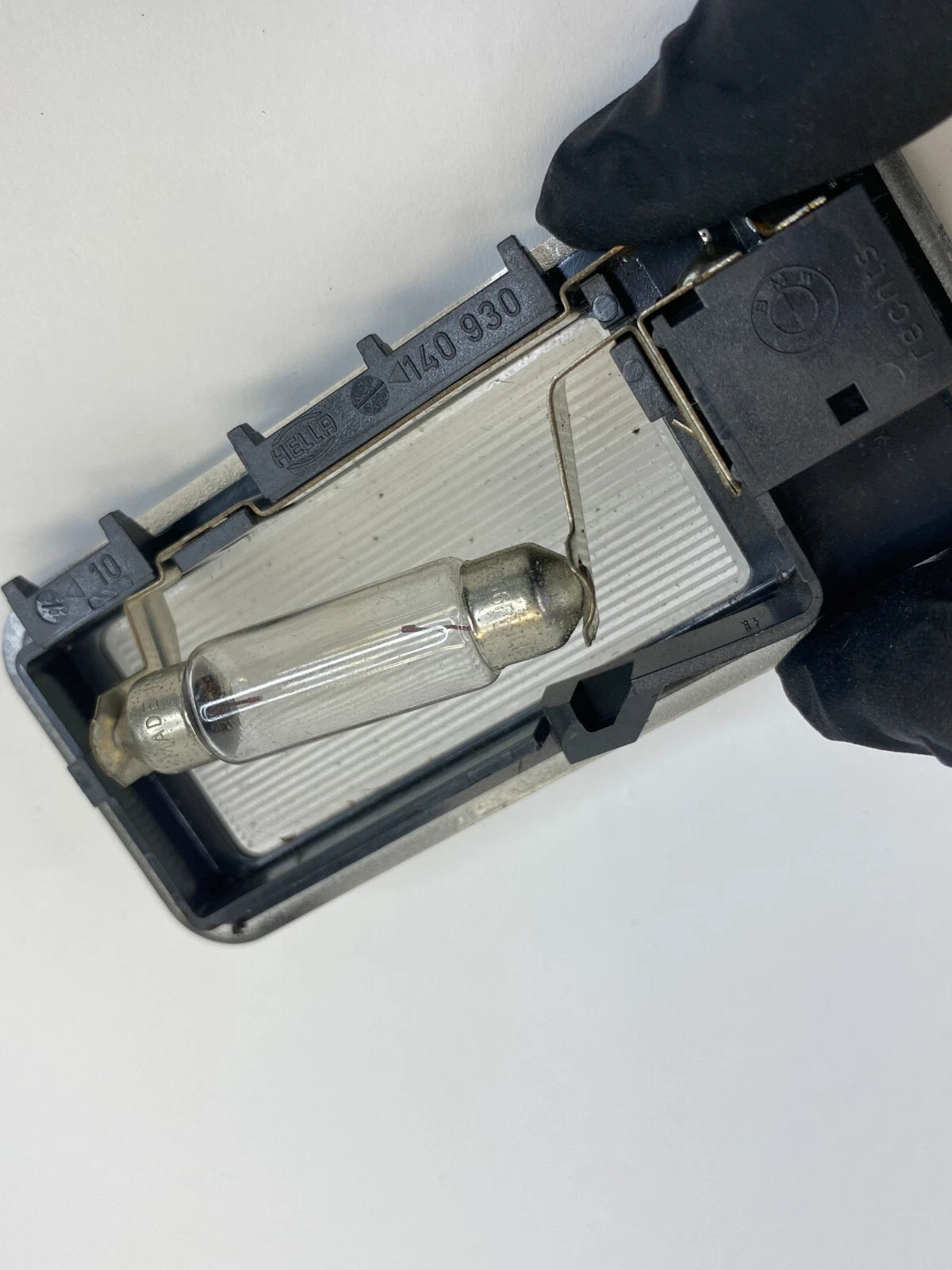 04-10 BMW X3 00-06 X5 OVERHEAD ROOF RH SUNVISOR LIGHT COURTESY LAMP 140930 OEM