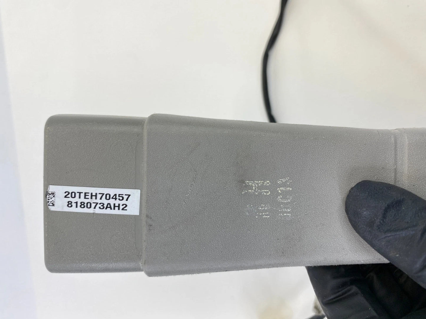 2008 08 SATURN VUE SUV FRONT RIGHT PASSENGER SIDE SEAT BELT BUCKLE OEM