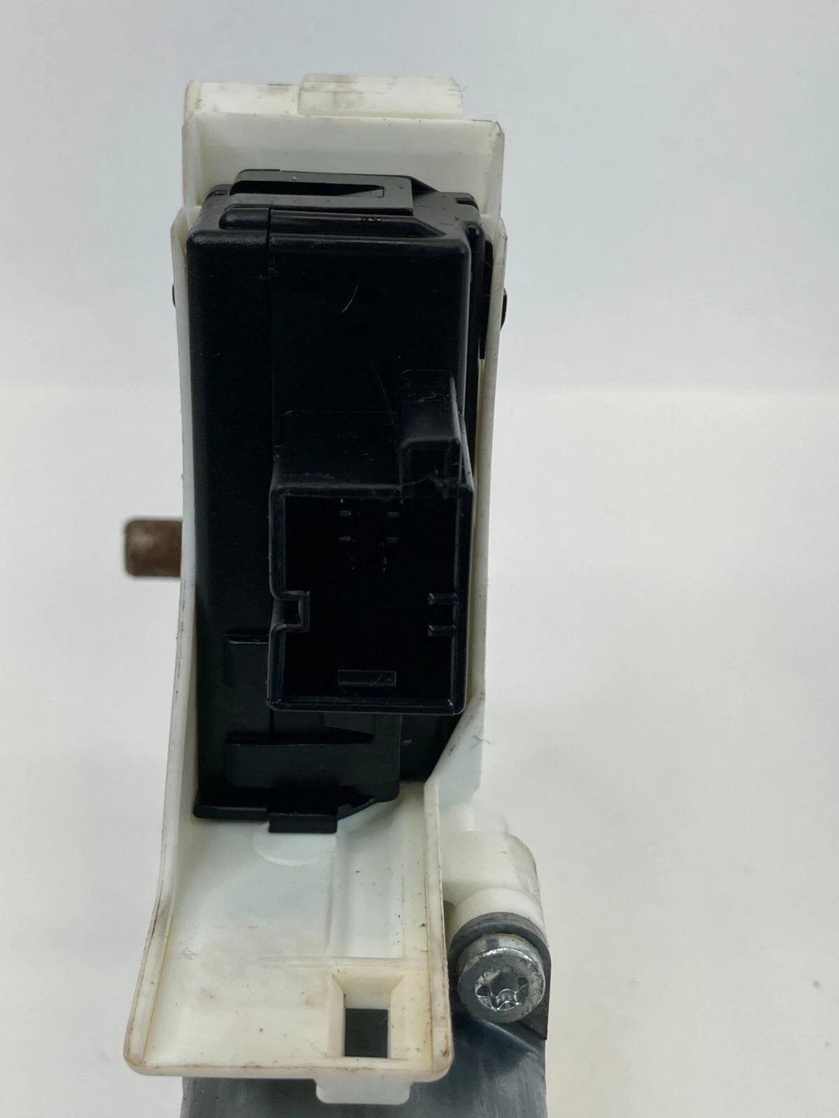 2006-2009 AUDI A6 FRONT RIGHT PASSENGER SIDE POWER WINDOW MOTOR 4F0-959-802D OEM