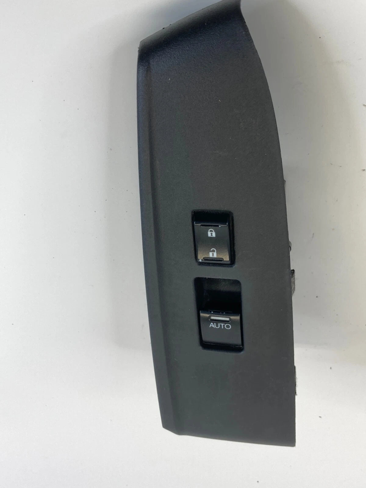 08-12 HONDA ACCORD FRONT RIGHT PASSENGER WINDOW SWITCH BEZEL OEM 35760-TA0-A310