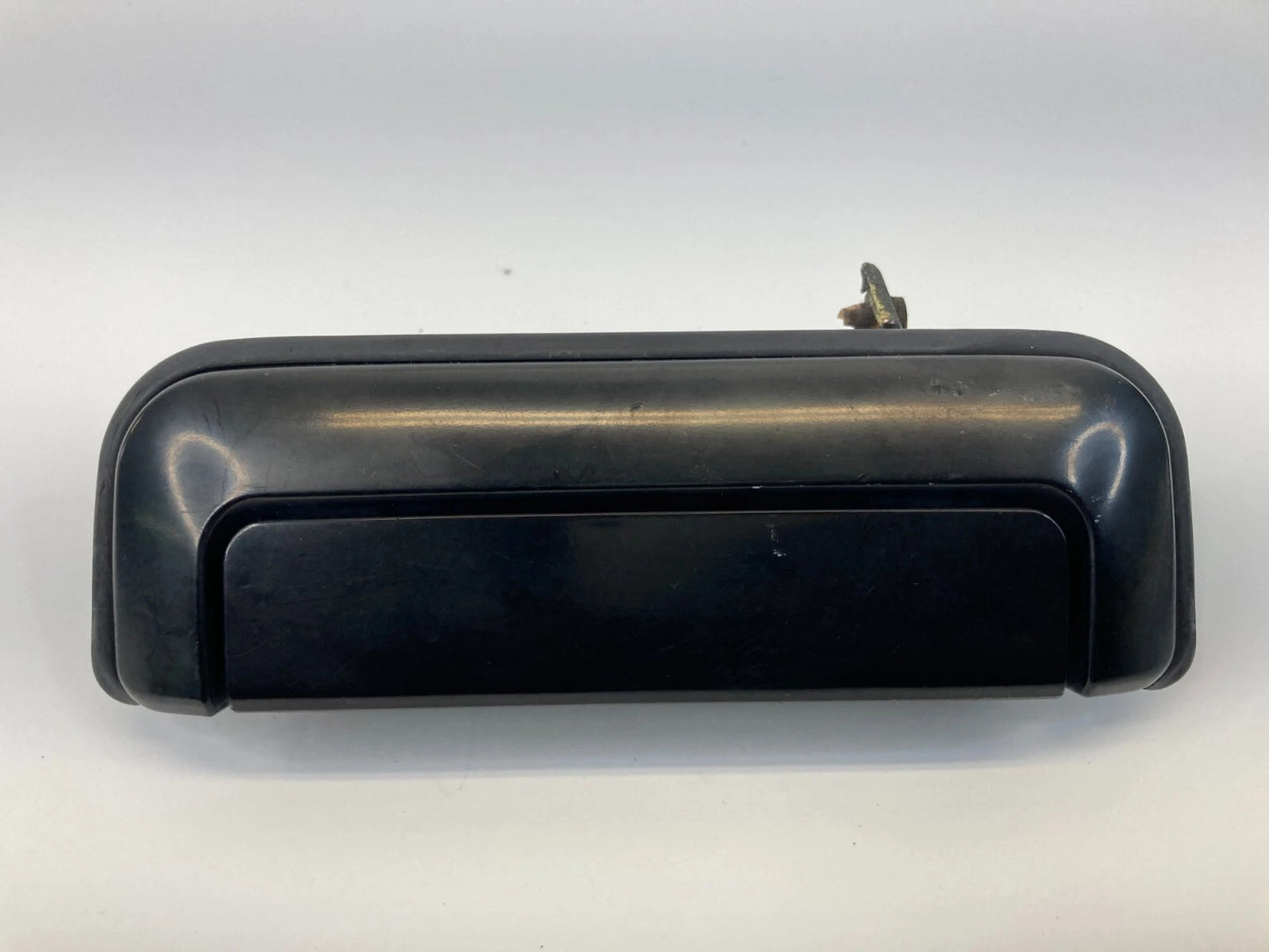 1997-2004 MITSUBISHI MONTERO SPORT REAR LEFT BACK SIDE EXTERIOR DOOR HANDLE OEM