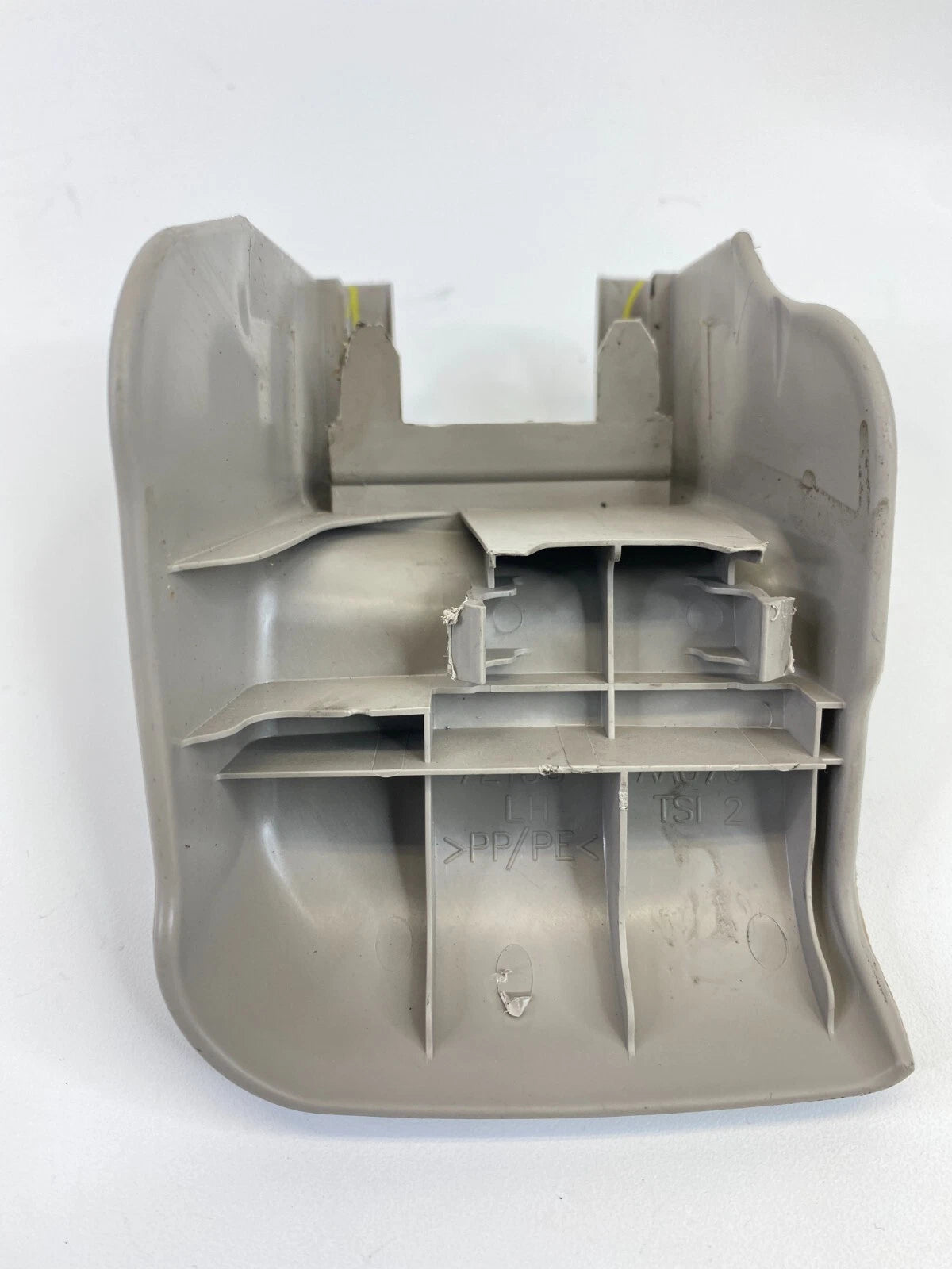2002-2006 TOYOTA CAMRY LEFT SEAT OUTER TRACK END CAP COVER TRIM 72138-AA070