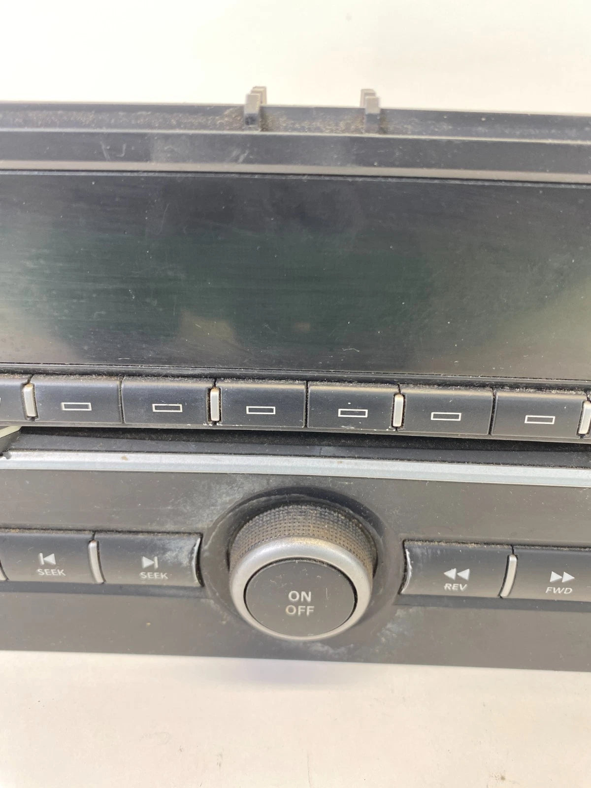 2007-2011 SAAB 9-3 SEDAN RADIO STEREO RECEIVER CD PLAYER HEAD UNIT OEM 12774898