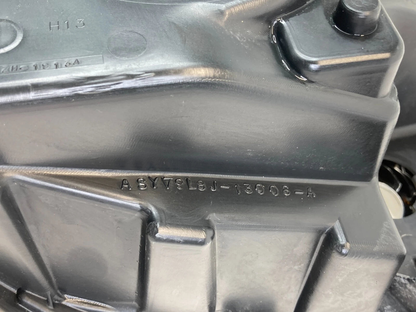 09-12 FORD ESCAPE LEFT DRIVER HEADLIGHT BLACK APPEARANCE PACKAGE 9L8J-13008A OEM