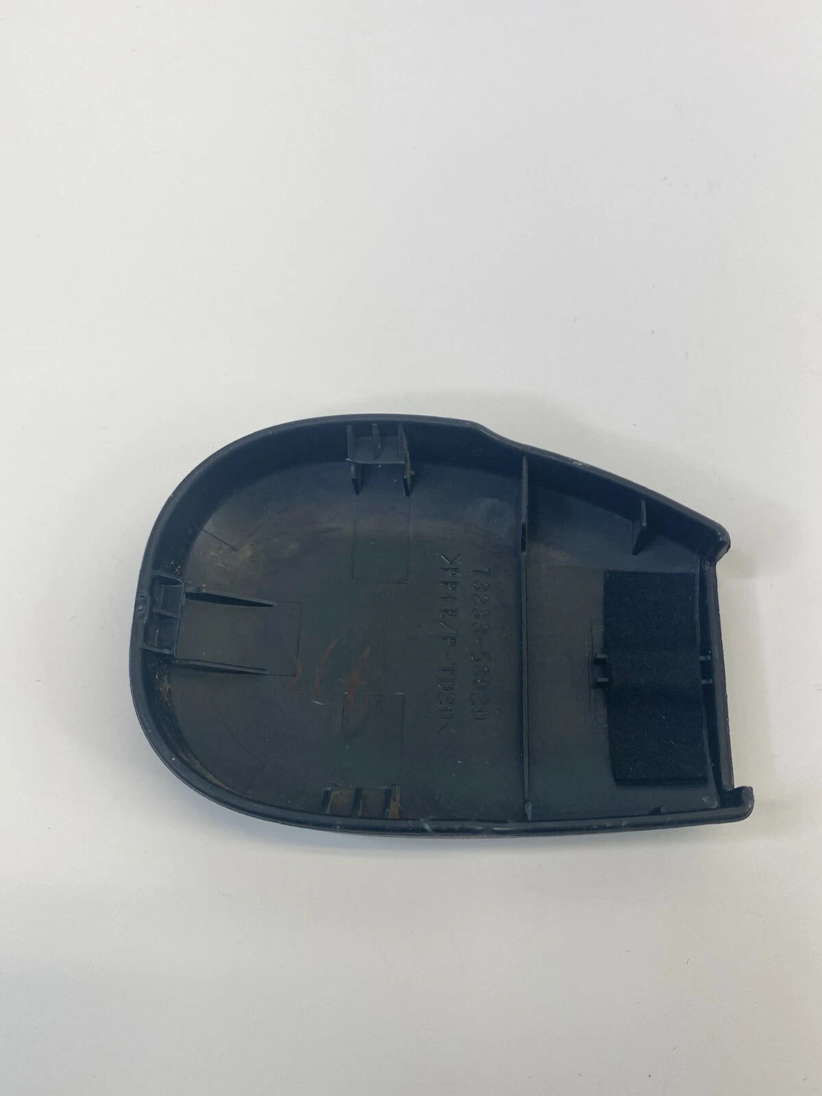 2006-2015 LEXUS IS250 FRONT RIGHT SEAT BELT ANCHOR LOWER COVER TRIM 73233-53020