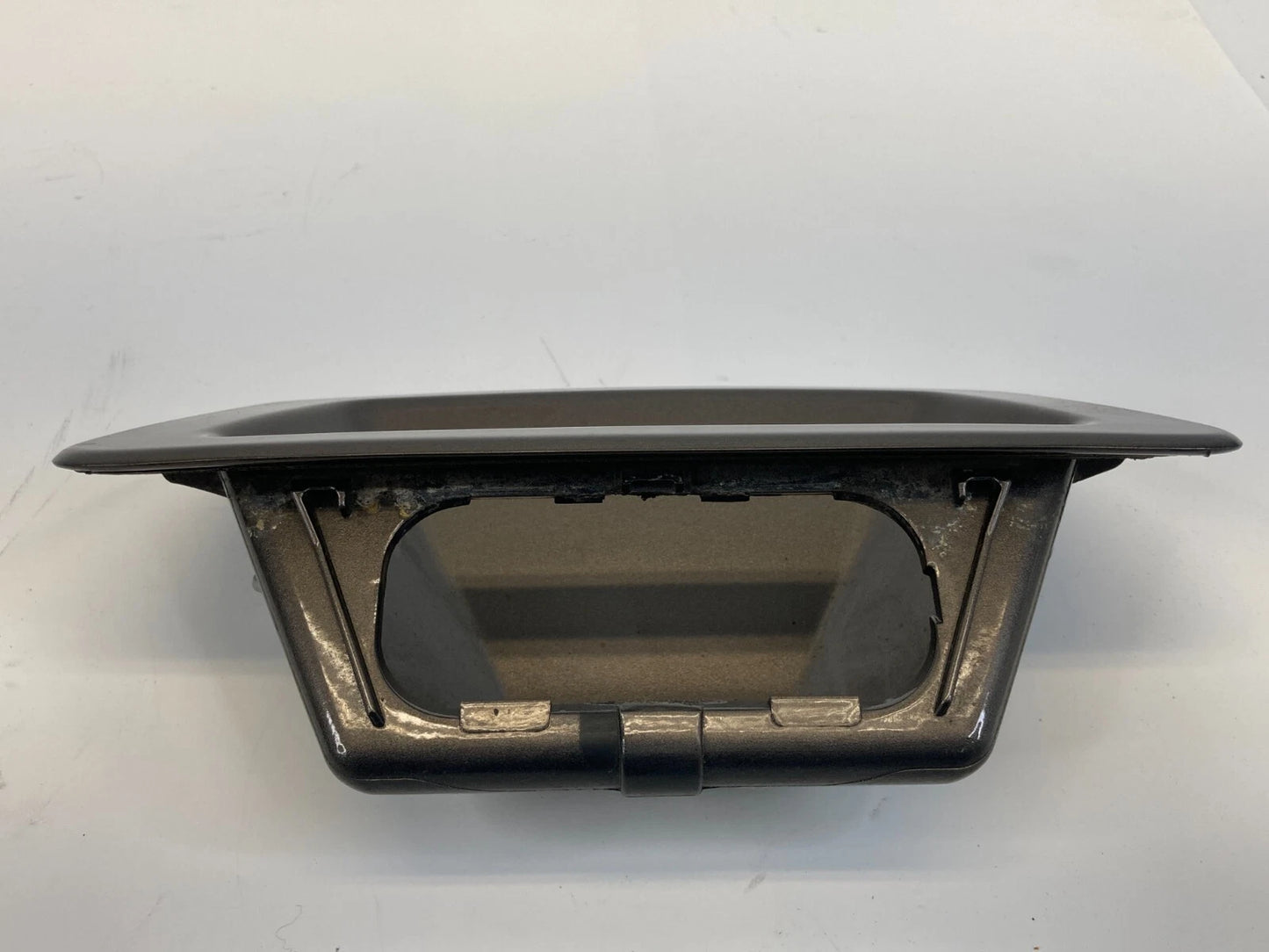 2007-2016 GMC ACADIA REAR TRUNK TAILGATE OUTER HANDLE COVER TRIM OEM