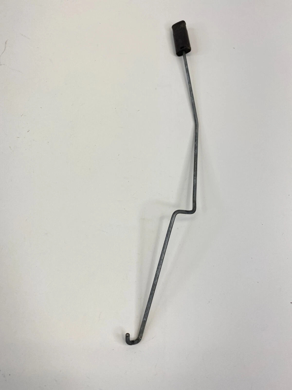 2008-2017 BUICK ENCLAVE PASSENGER SIDE REAR DOOR MANUAL LOCKING ROD OEM