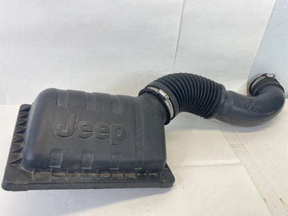 02-07 JEEP LIBERTY 3.7L AIR INTAKE DUCT & UPPER AIR FILTER HOUSING 53013727AA