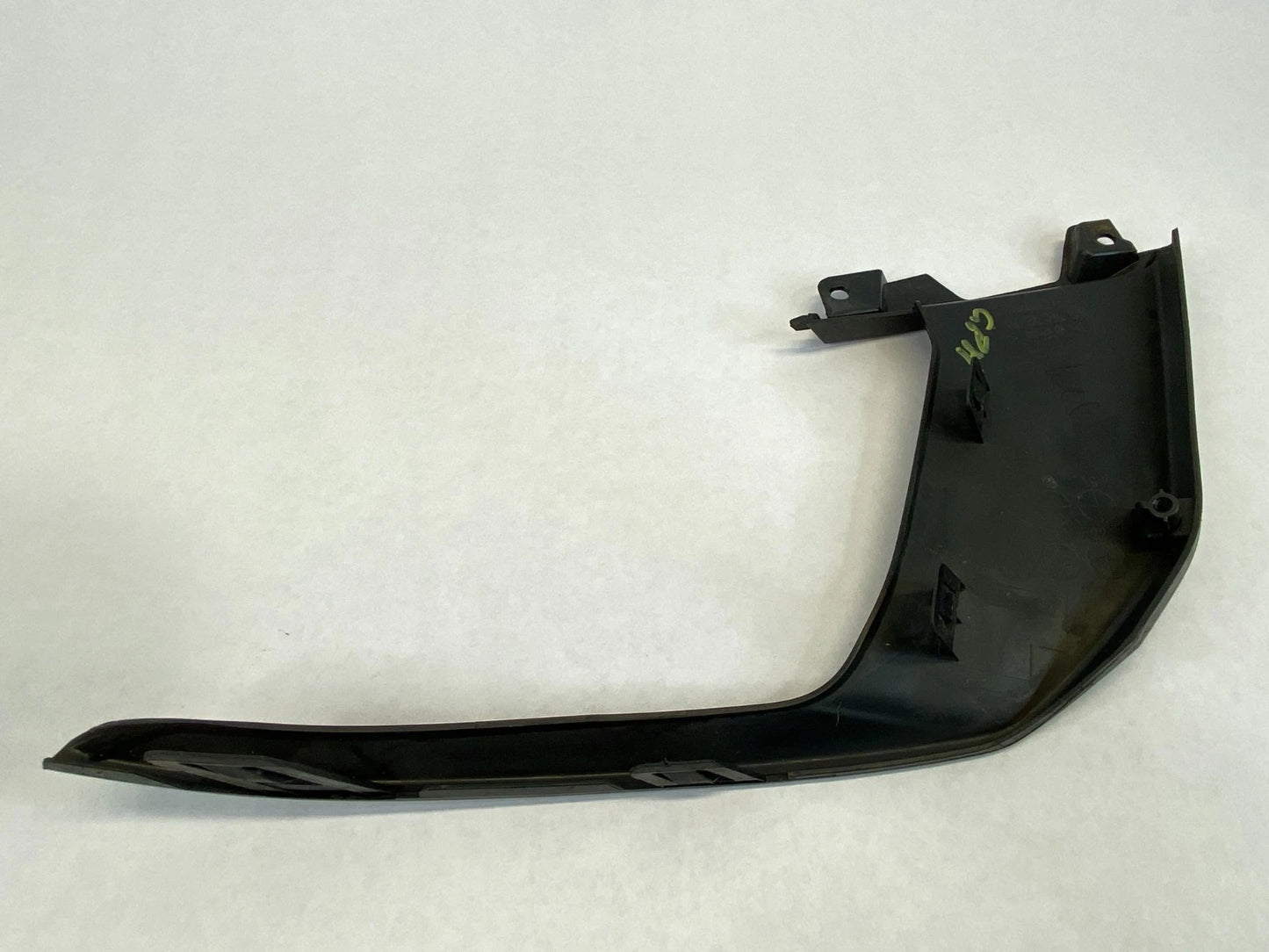 2018 2019 MITSUBISHI OUTLANDER SPORT FRONT LEFT DRIVER BUMPER MOLDING 6400H863