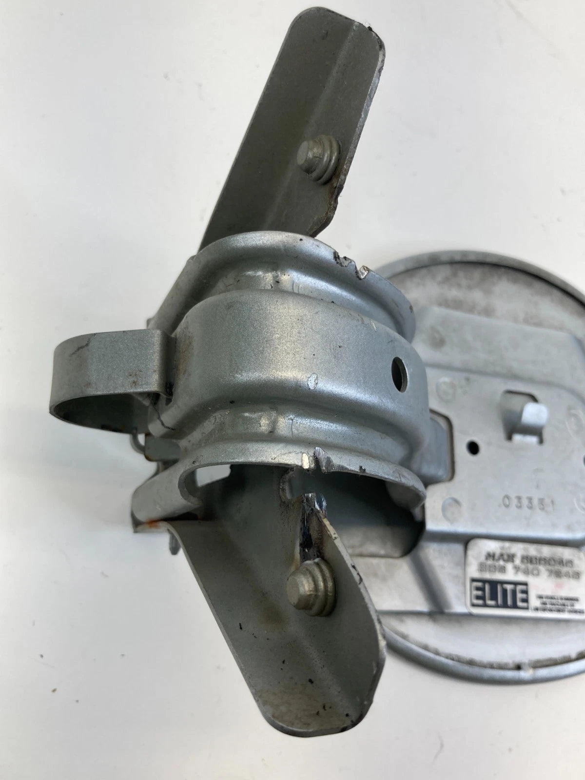 2005-2011 CADILLAC STS FUEL FILLER FLAP DOOR ASSEMBLY REAR LEFT OEM 866-740-7245