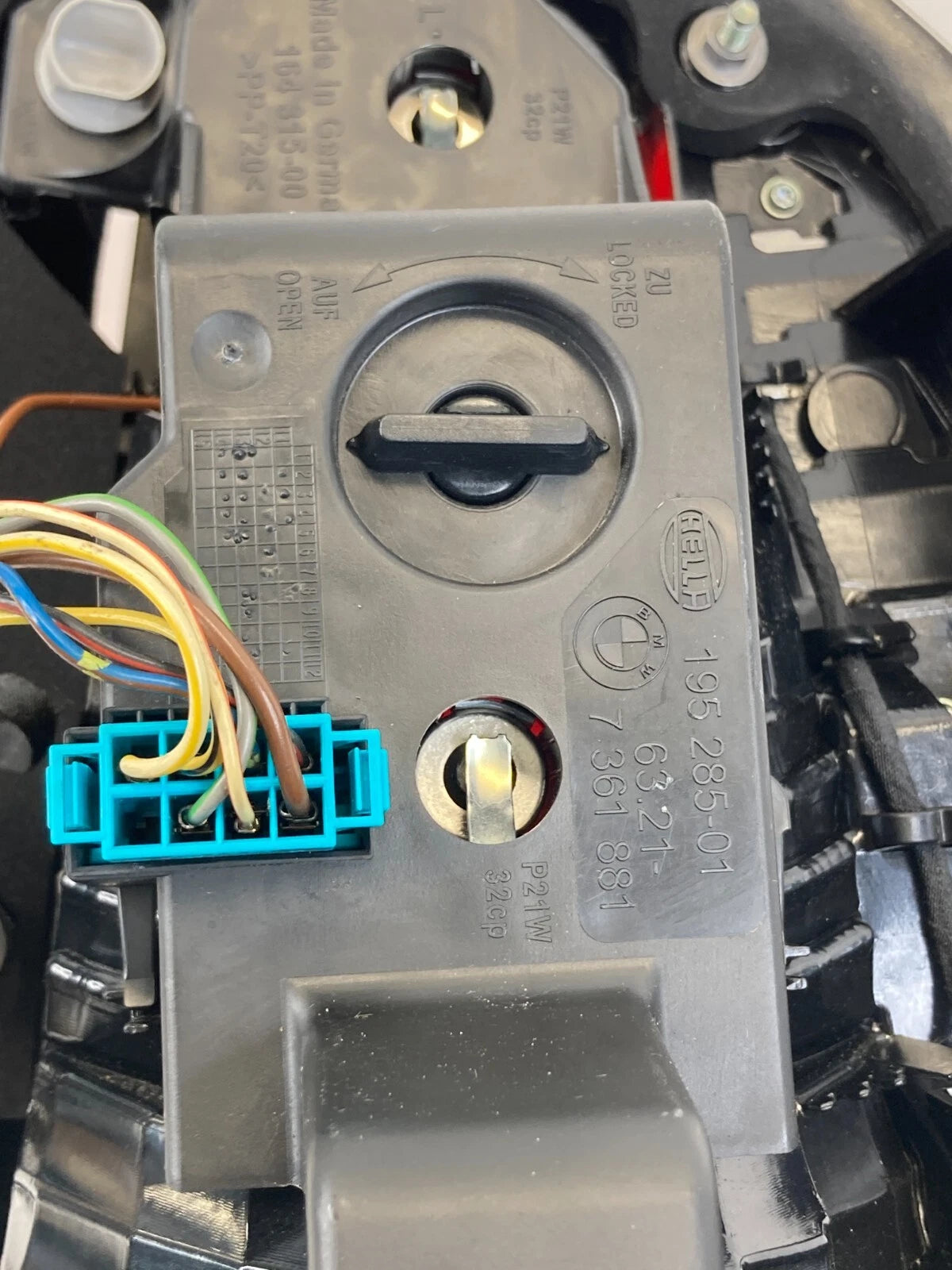 2009 2010 BMW 535I XDRIVE SEDAN LEFT DRIVER SIDE TAILLIGHT TAIL LAMP 19528501