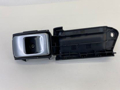 2003-2009 Range Rover Rear Right Side Interior Inner Door Handle Assy 7026622