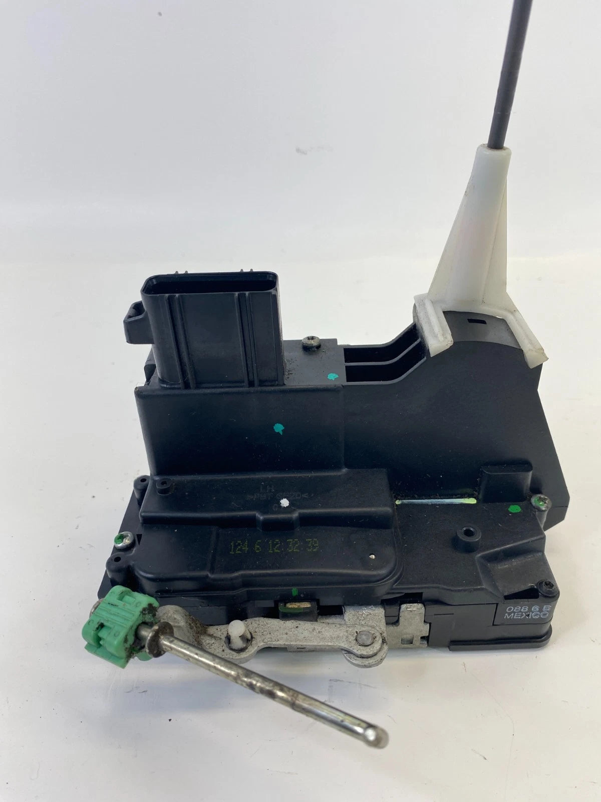 2001-2007 FORD ESCAPE REAR LEFT DOOR LOCK LATCH RELEASE ACTUATOR OEM