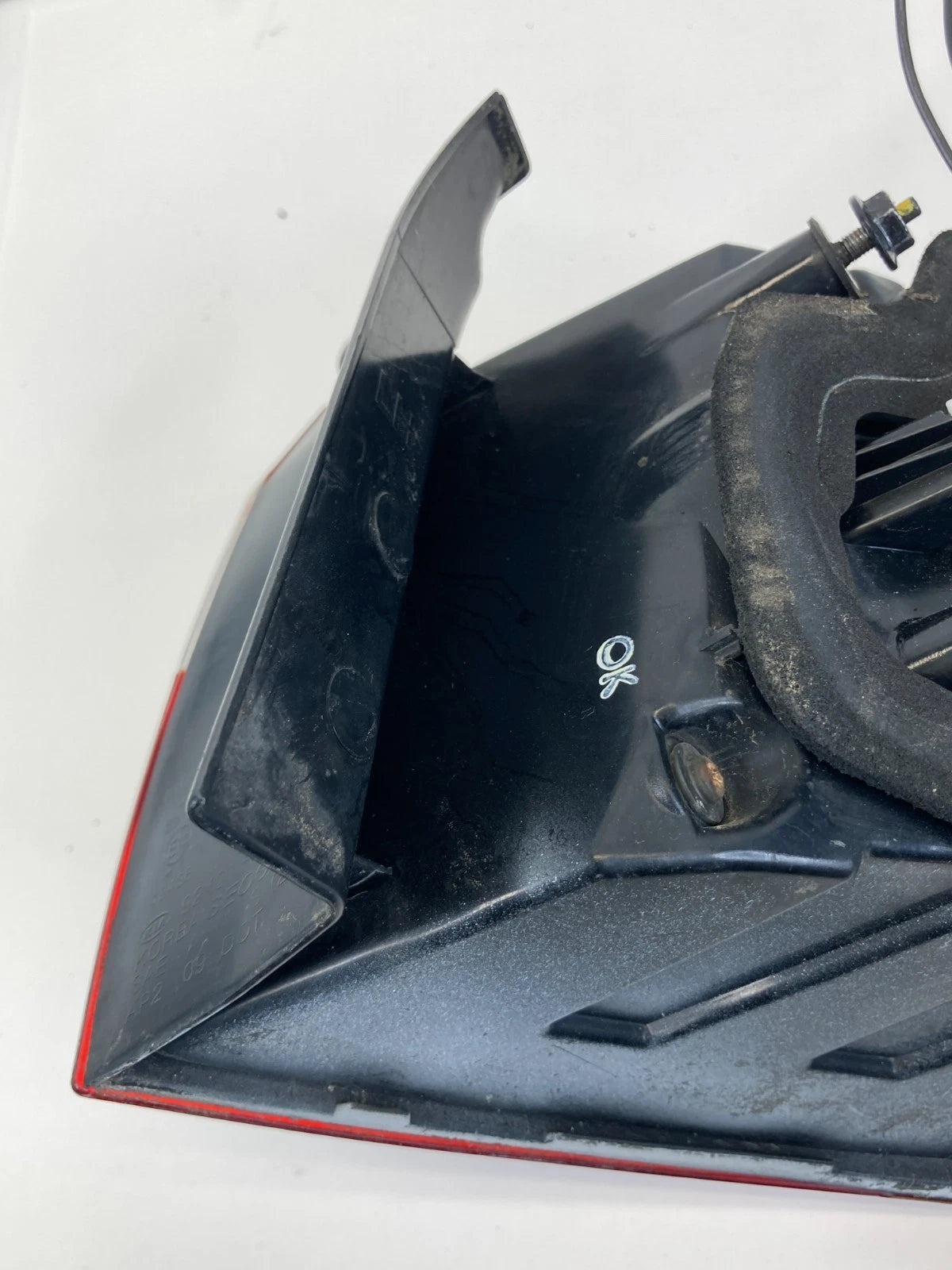 2012-2017 KIA RIO LX SEDAN REAR LEFT LH OUTER TAILLIGHT LAMP 92401-1W0 OEM