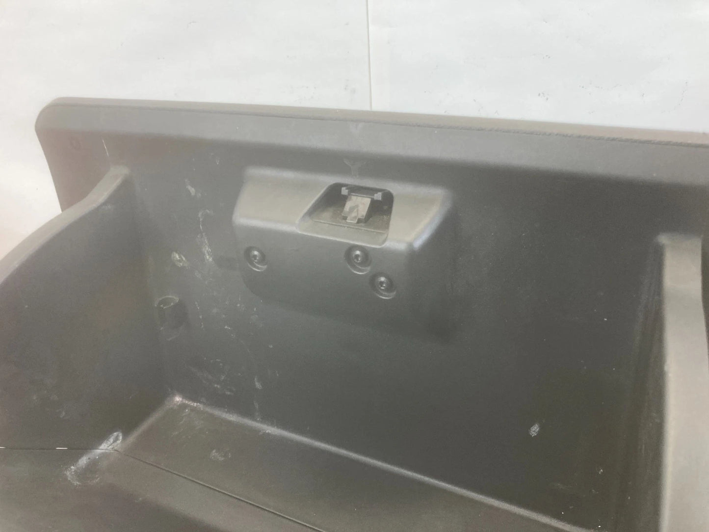2011-2014 CHRYSLER 200 GLOVE BOX ASSEMBLY STORAGE COMPARTMENT 1SQ83DX9AB OEM