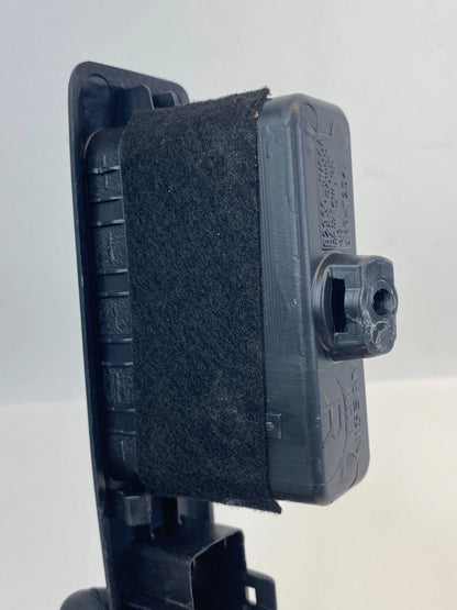 2008-2013 NISSAN ROGUE REAR RIGHT SIDE POWER WINDOW SWITCH BEZEL 82960JM00A