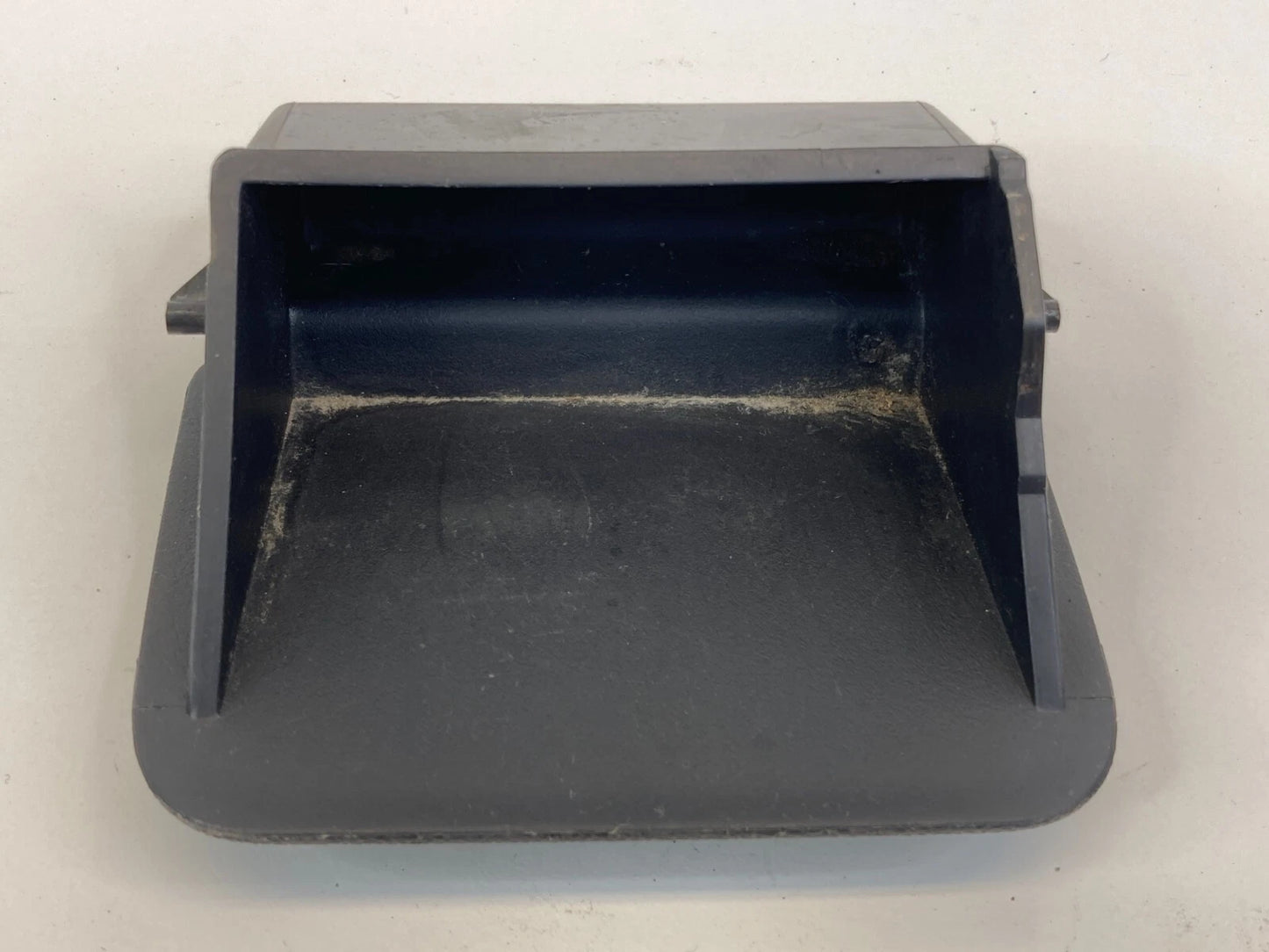 2005-2010 PONTIAC G6 DASH PANEL LH SIDE ASHTRAY ASH TRAY COIN BOX 22690693 OEM