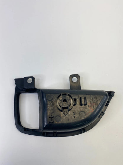 11-16 HYUNDAI ELANTRA REAR RIGHT SIDE INSIDE DOOR HANDLE BEZEL 83621-MD100 OEM