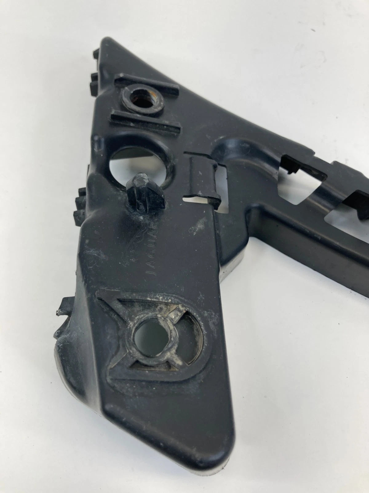 2009-2011 JAGUAR XF FRONT BUMPER RIGHT SIDE BUMPER BRACKET SUPPORT ASSY OEM