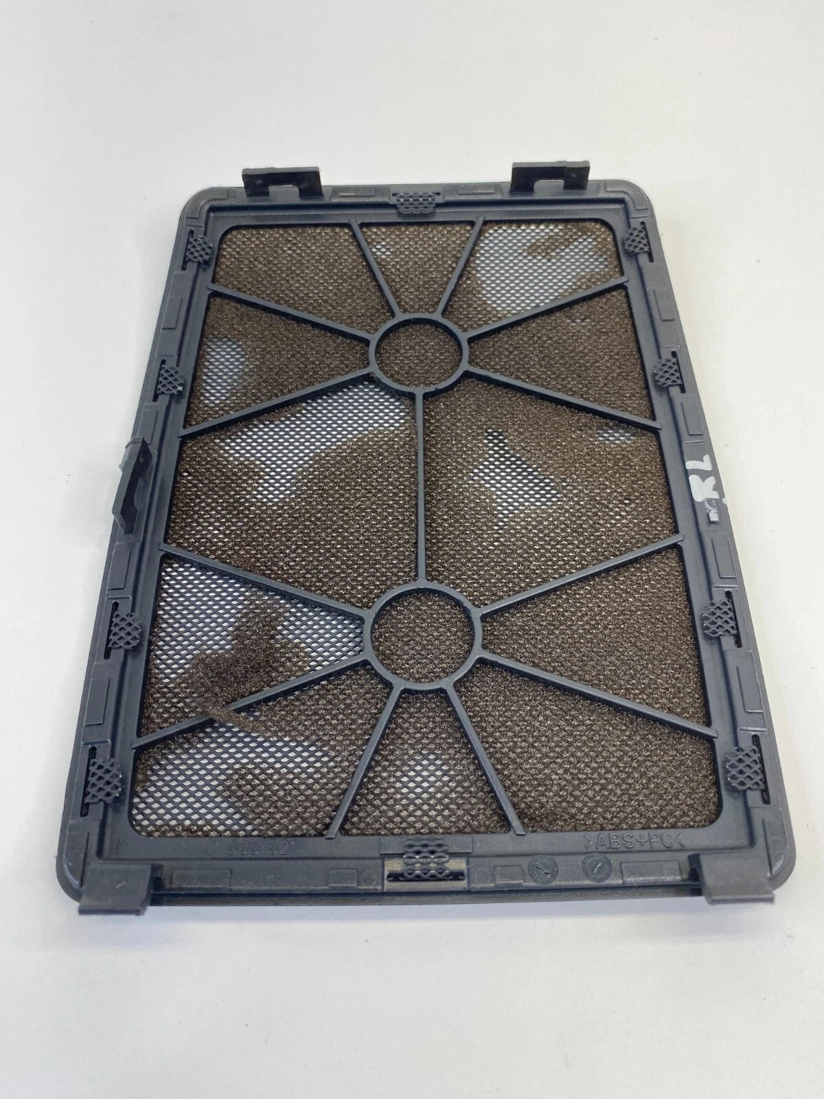 04-07 BMW 525I 06-10 BMW 550I REAR LEFT DECKLID SPEAKER GRILLE COVER 7035521