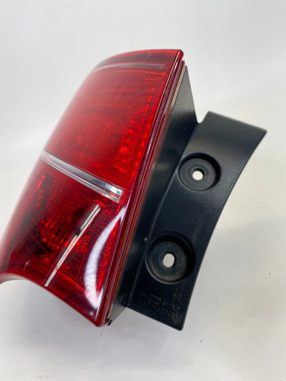 2013-2016 HYUNDAI SANTA FE SPORT REAR LEFT DRIVER OUTER TAIL LIGHT TAILLIGHT OEM