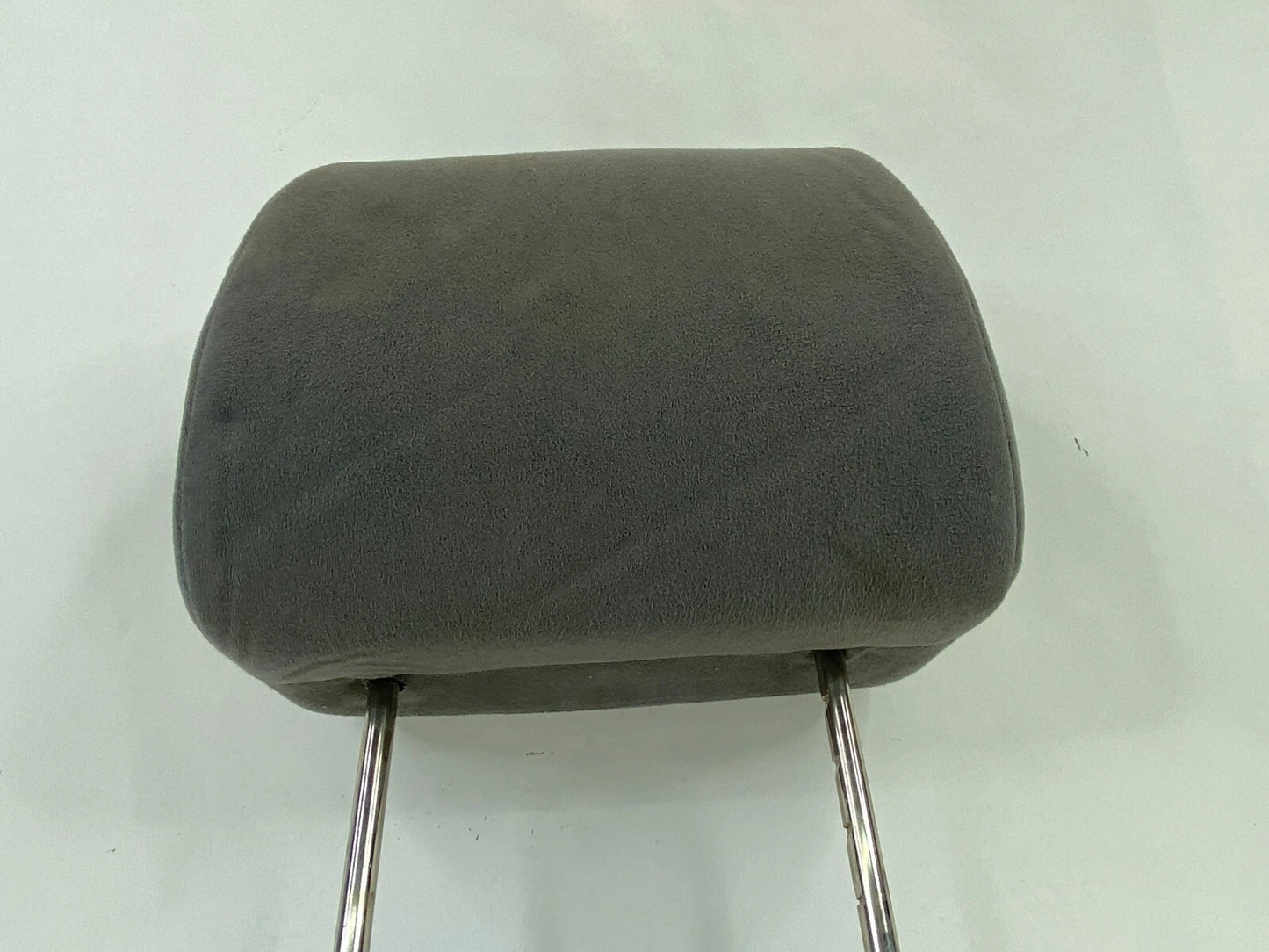 2004 2005 2006 MAZDA MPV FRONT LEFT DRIVER SIDE SEAT HEADREST HEAD REST OEM