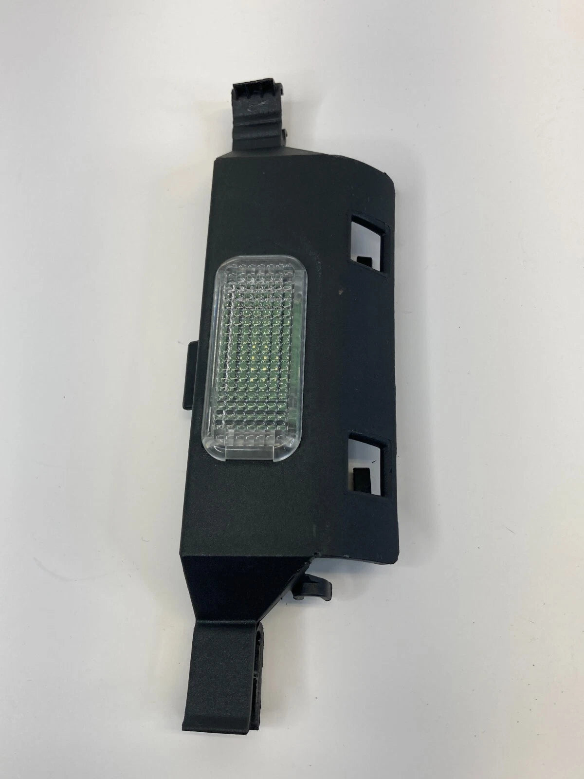 2005-2011 AUDI A6 QUATRO FRONT LEFT RIGHT SEAT FOOTWELL LIGHT LAMP 4F0947113 OEM