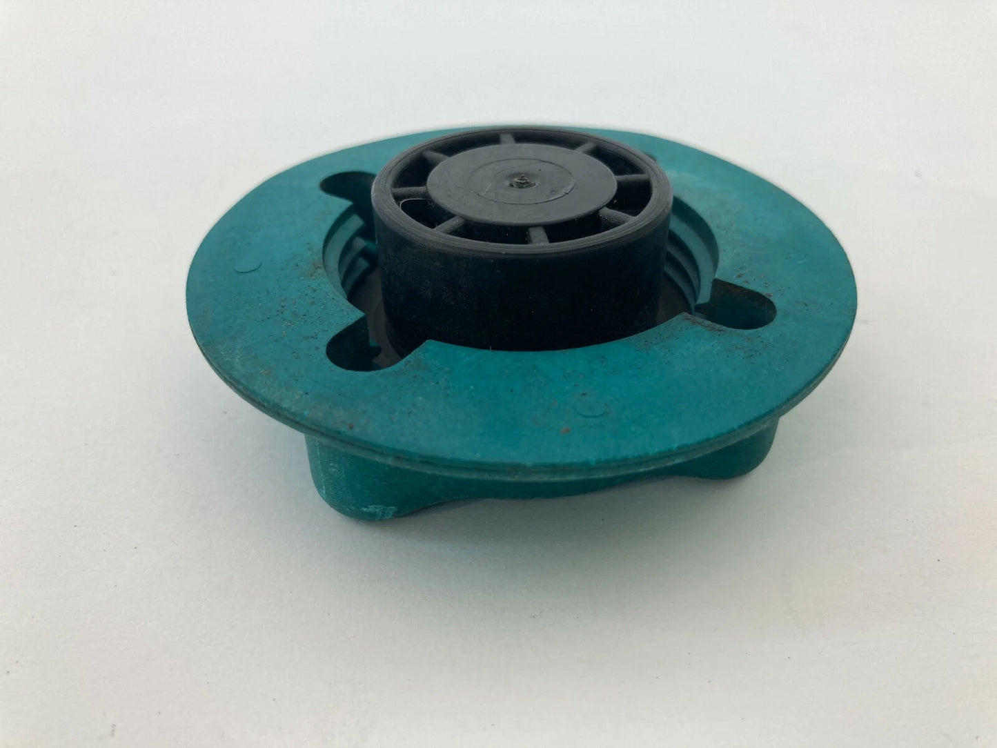 03-07 VOLVO XC70 01-09 S60 COOLANT RECOVERY TANK CAP COVER ASSEMBLY 9445462
