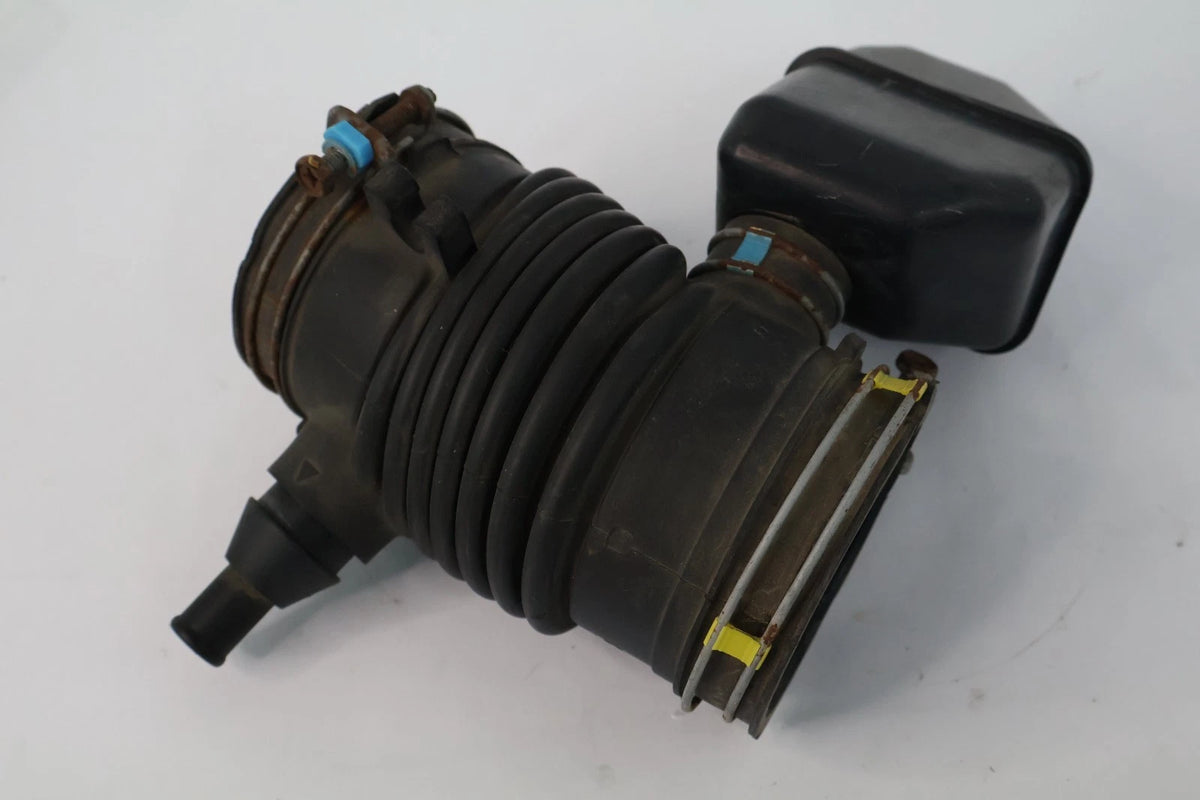2011-2014 TOYOTA SIENNA 3.5L ENGINE AIR INTAKE HOSE DUCT & RESONATOR BOX OEM