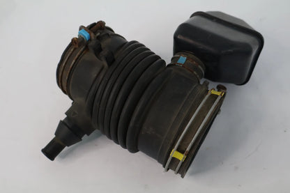 2011-2014 TOYOTA SIENNA 3.5L ENGINE AIR INTAKE HOSE DUCT & RESONATOR BOX OEM