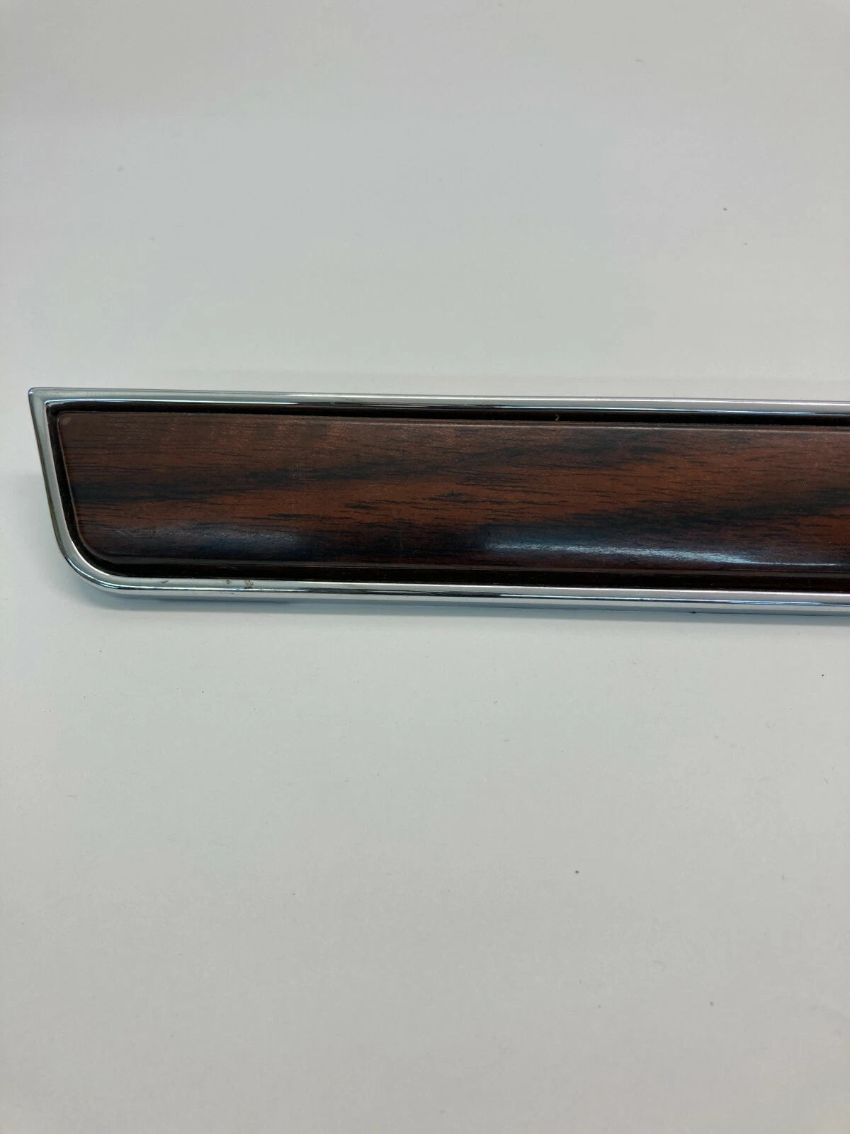 1990-1993 CHRYSLER IMPERIAL FRONT DASH PASSENGER SIDE WOODGRAIN TRIM 5265263 OEM