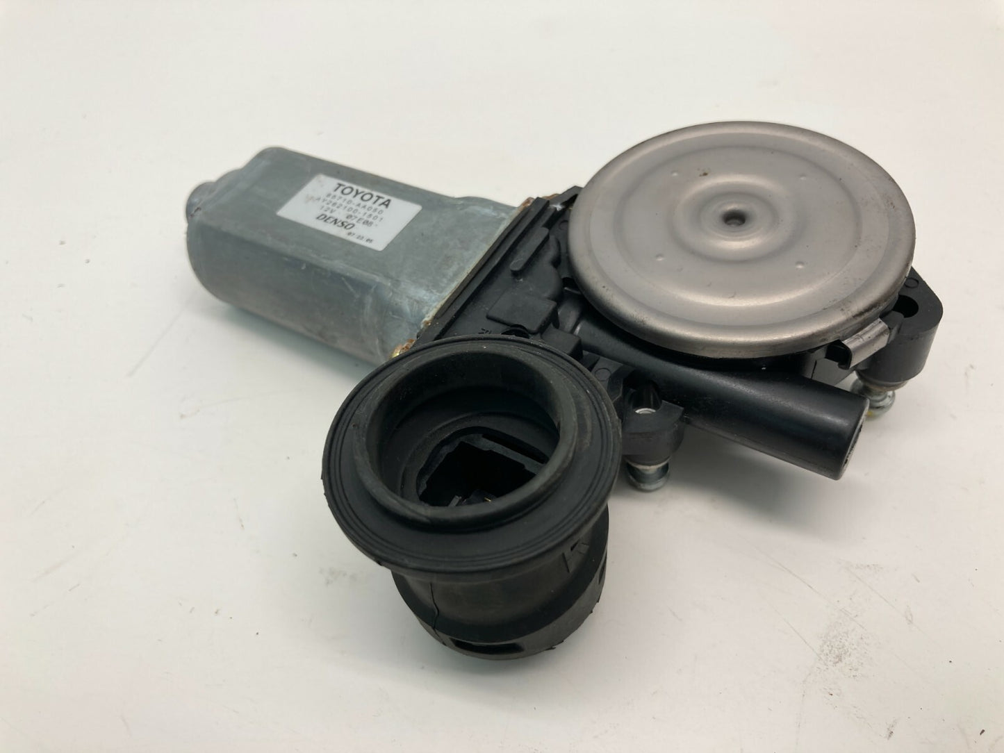 02-06 Toyota Camry 03-08 Matrix Corolla Rear Left Side Window Motor 85710AA050