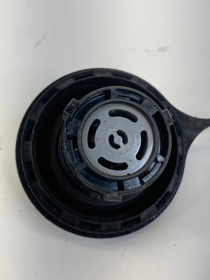 97-03 FORD F-150 97-99 F-250 4.6L 16V FUEL FILLER TANK GAS LID COVER CAP ASSY