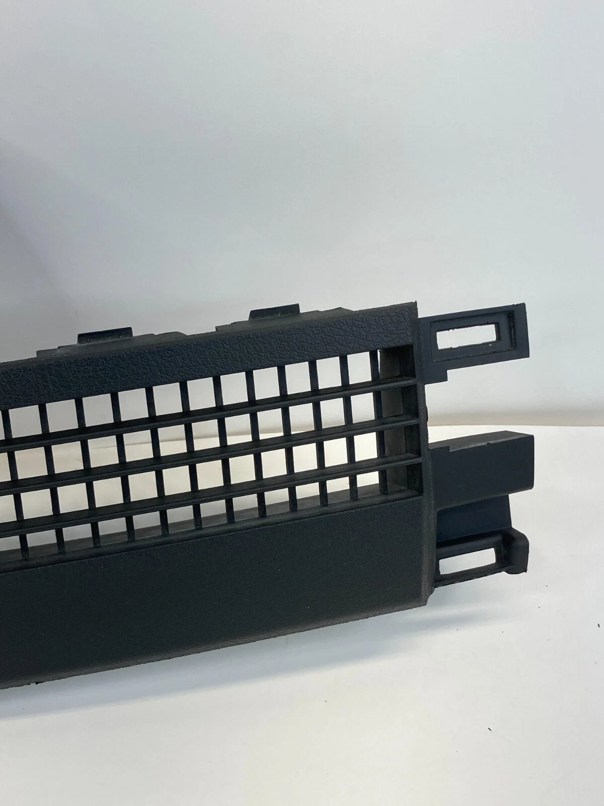 09-12 JEEP LIBERTY DASH UPPER RH SIDE DEFROSTER AIR VENT GRILLE TRIM 1BV09XDVAD