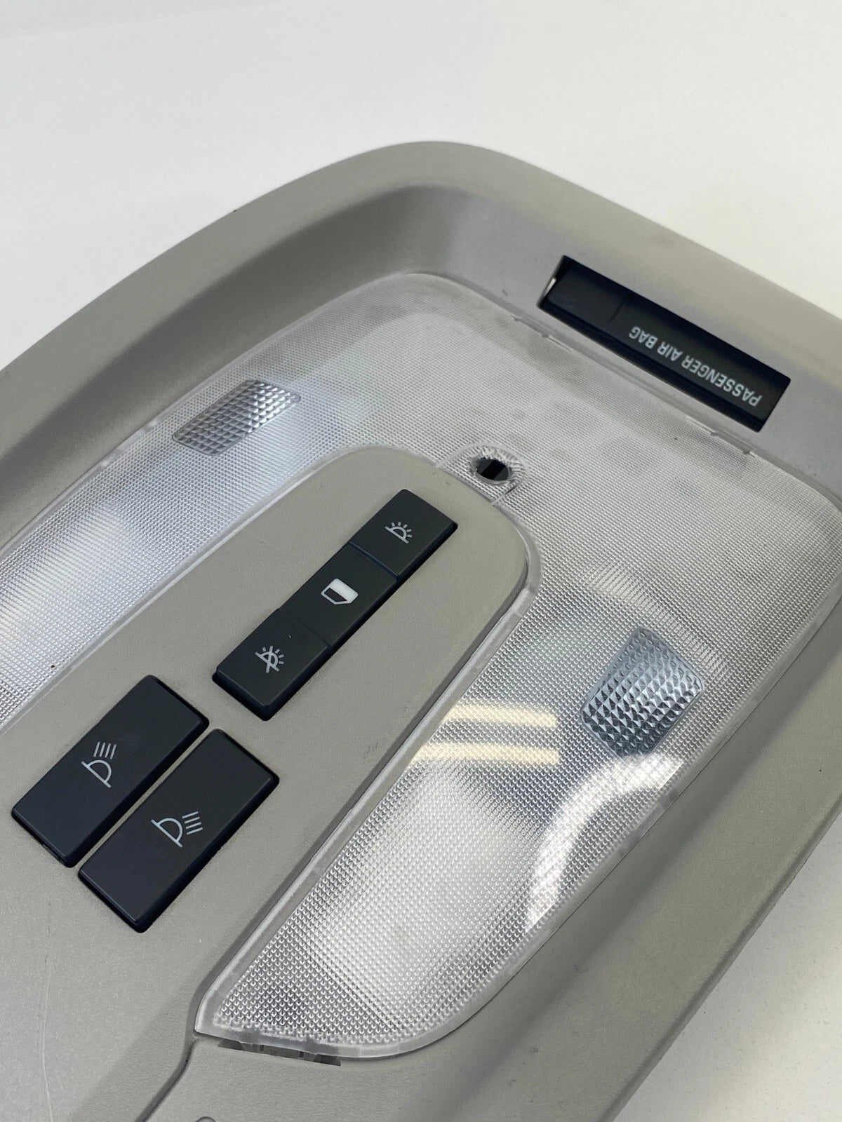 2010-2016 CHEVY EQUINOX W/O SUNROOF OVERHEAD CONSOLE DOME LIGHT LAMP 23446933