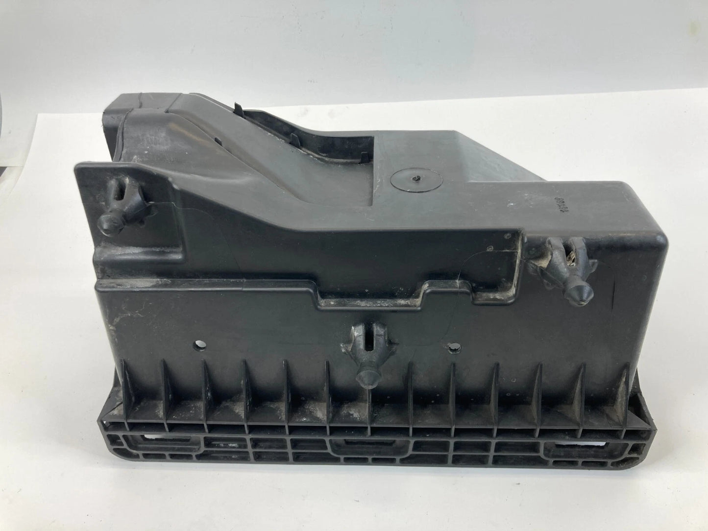 2007 2008 2009 DODGE CALIBER 2.0L L4 16V AIR INTAKE CLEANER BOX LOWER COVER OEM