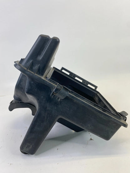 2001-2007 CHRYSLER TOWN & COUNTRY 3.3L AIR INTAKE CLEANER BOX HOUSING 04861356AC