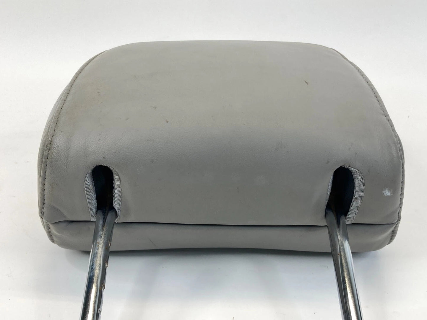 2004-2007 TOYOTA HIGHLANDER FRONT RIGHT PASSENGER SEAT HEADREST HEAD REST OEM
