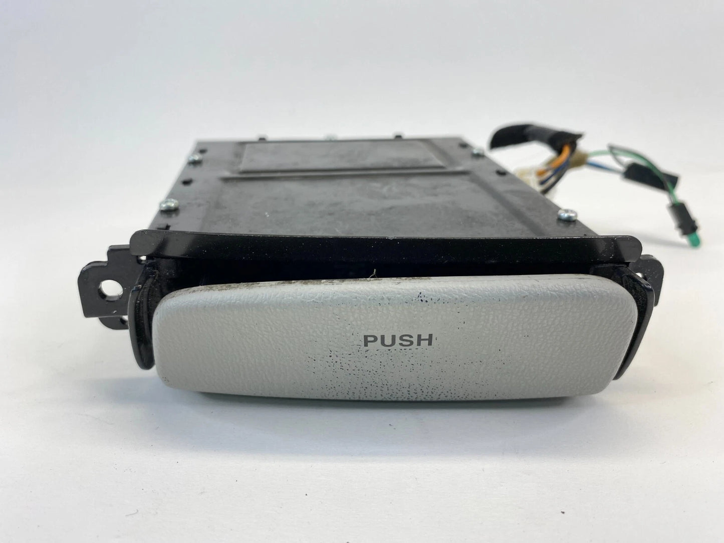 2006-2008 HYUNDAI SONATA DASH ASHTRAY ASH TRAY HOUSING POCKET 84550-3K000 OEM