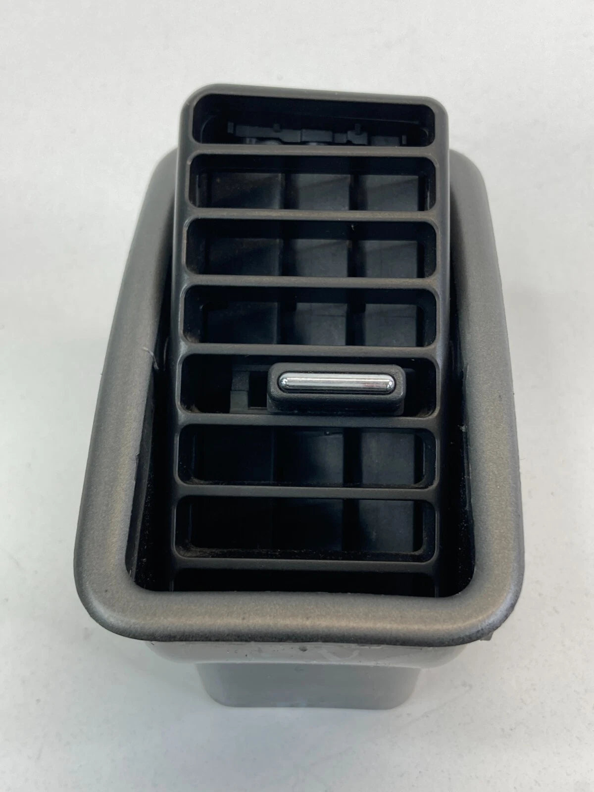 2006 PONTIAC TORRENT DASH RIGHT PASSENGER SIDE A/C AIR VENT GRIL GRILLE OUTLET