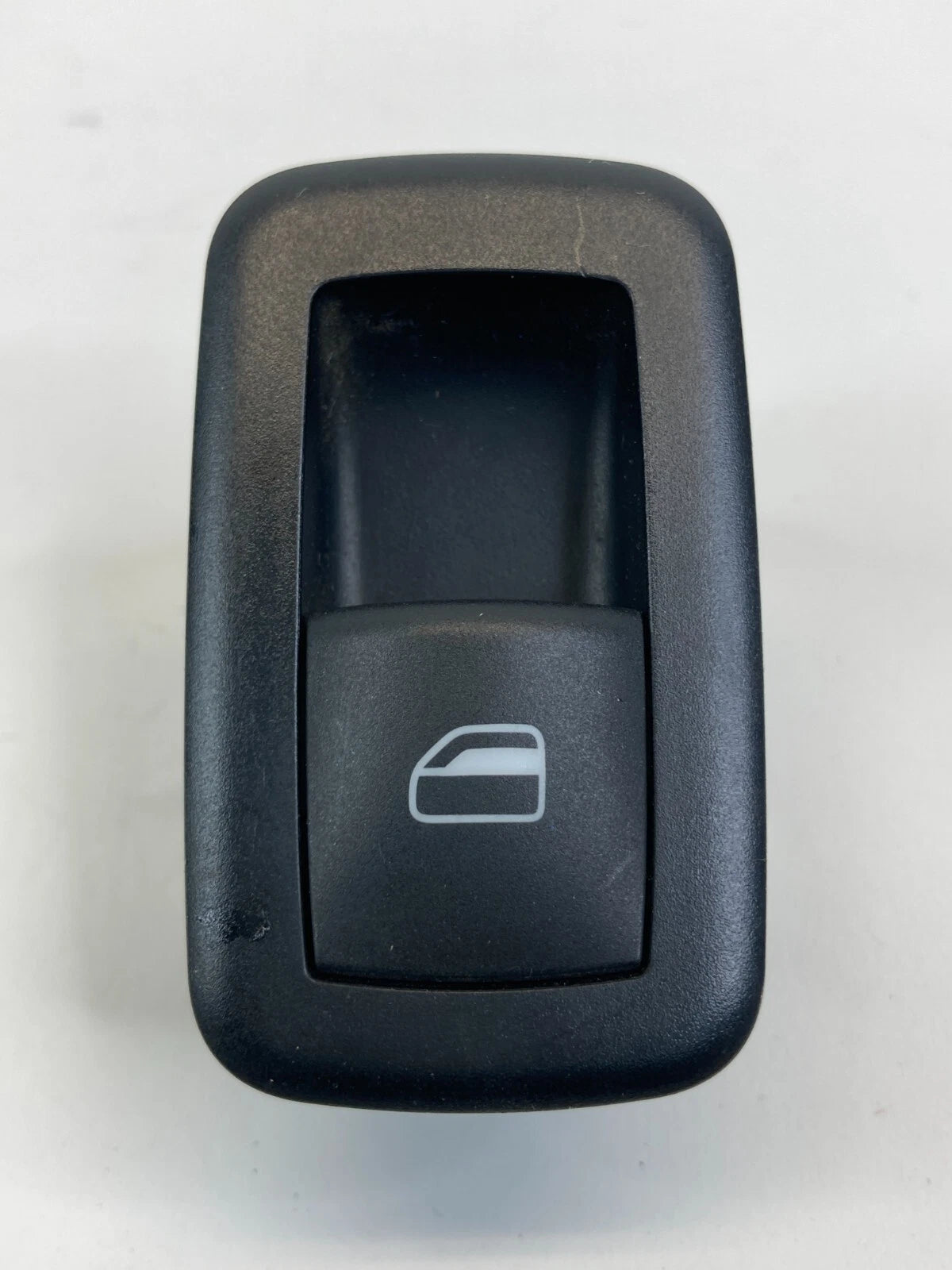 2008-2010 CHRYSLER TOWN & COUNTRY REAR LEFT BACK DRIVER WINDOW SWITCH 4602539AC