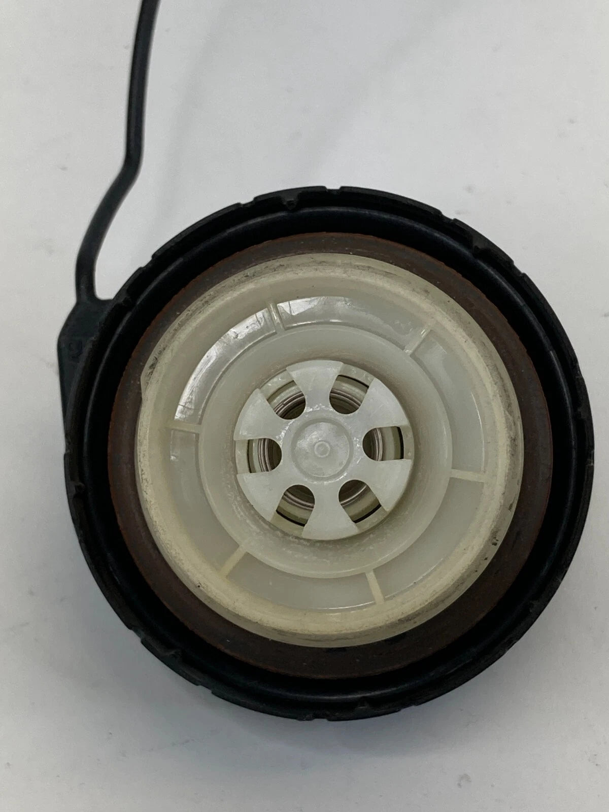 2010-2014 SUBARU OUTBACK WAGON 2.5L FUEL FILLER GAS LID COVER CAP ASSEMBLY OEM