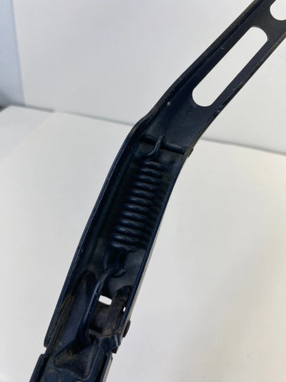 2001-2005 MERCEDES-BENZ C240 C320 W203 FRONT LEFT LH DRIVER SIDE WIPER ARM OEM