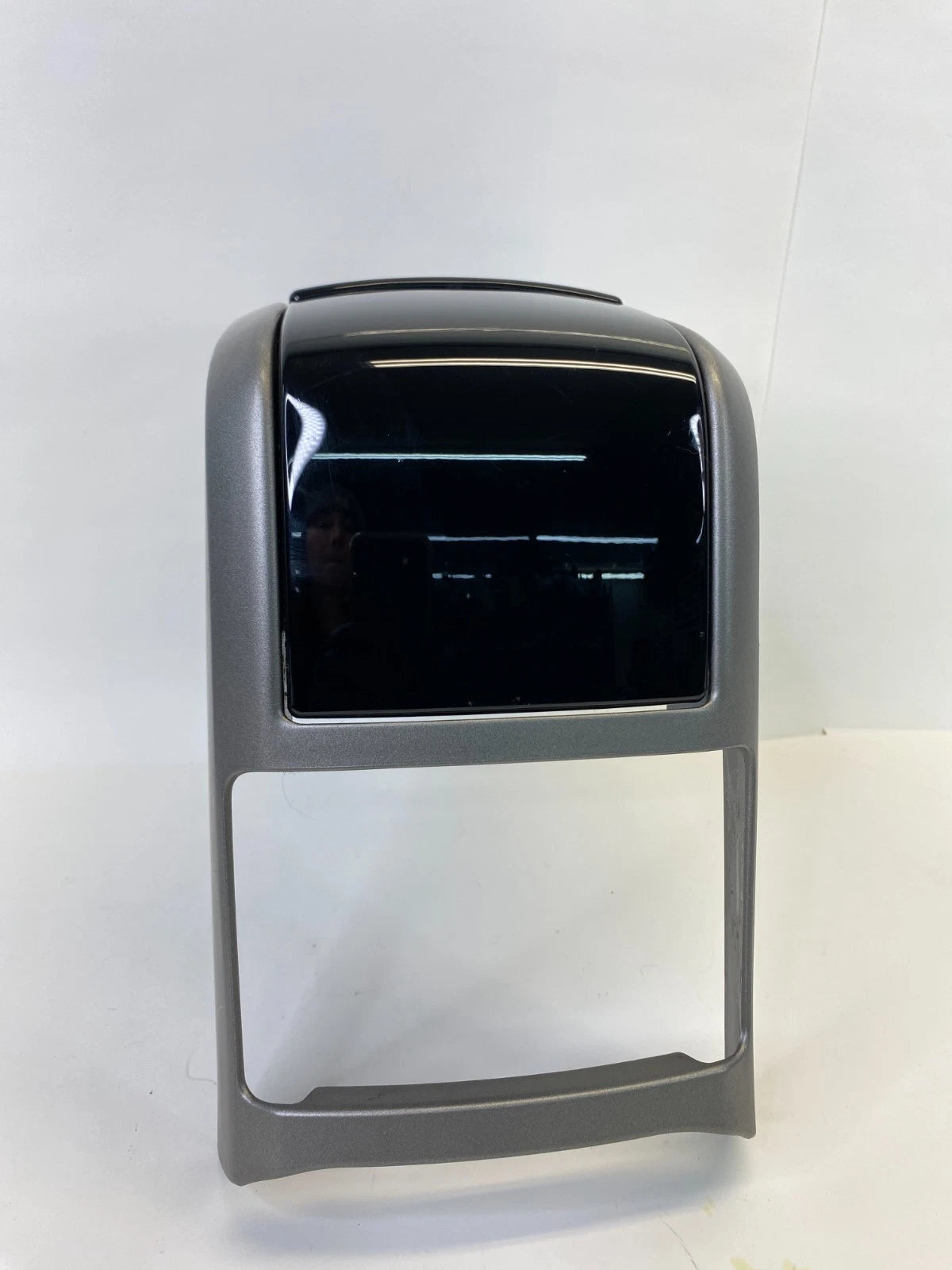 2004-2009 TOYOTA PRIUS FRONT CENTER CONSOLE CUP HOLDER CUPHOLDER 55620-47010 OEM