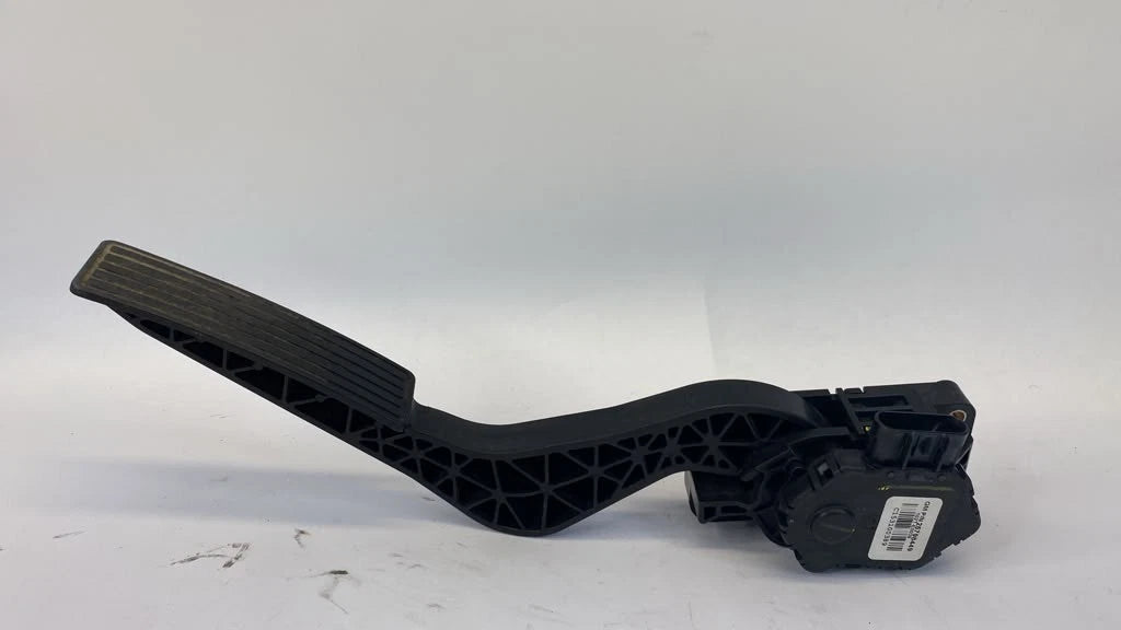 2010-2017 CHEVROLET EQUINOX GMC TERRAIN ACCELERATOR GAS PEDAL POSITION SENSOR