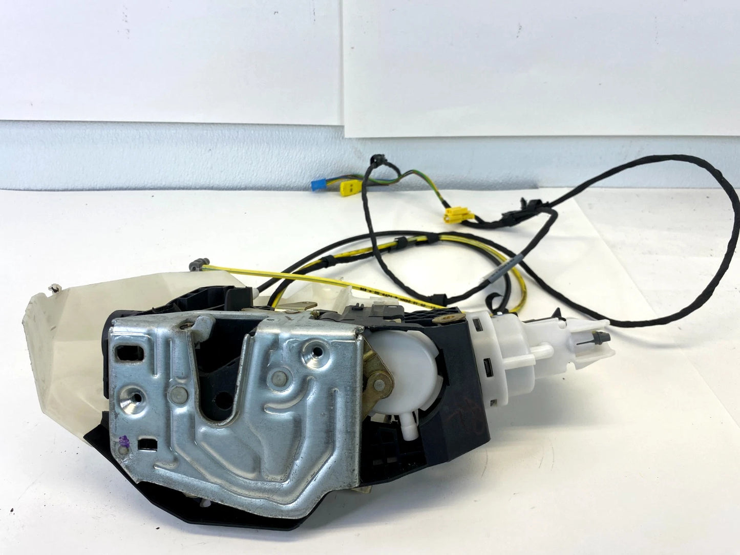 2000-2006 MERCEDES S-CLASS S430 REAR LEFT DOOR LATCH ACTUATOR OEM 2207306735