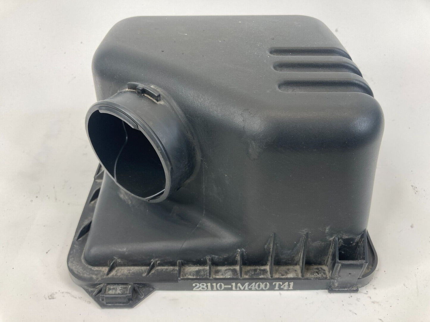 2010-2013 Kia Forte 2.0L L4 Upper Air Intake Cleaner Box Cover 28111-1M400 OEM