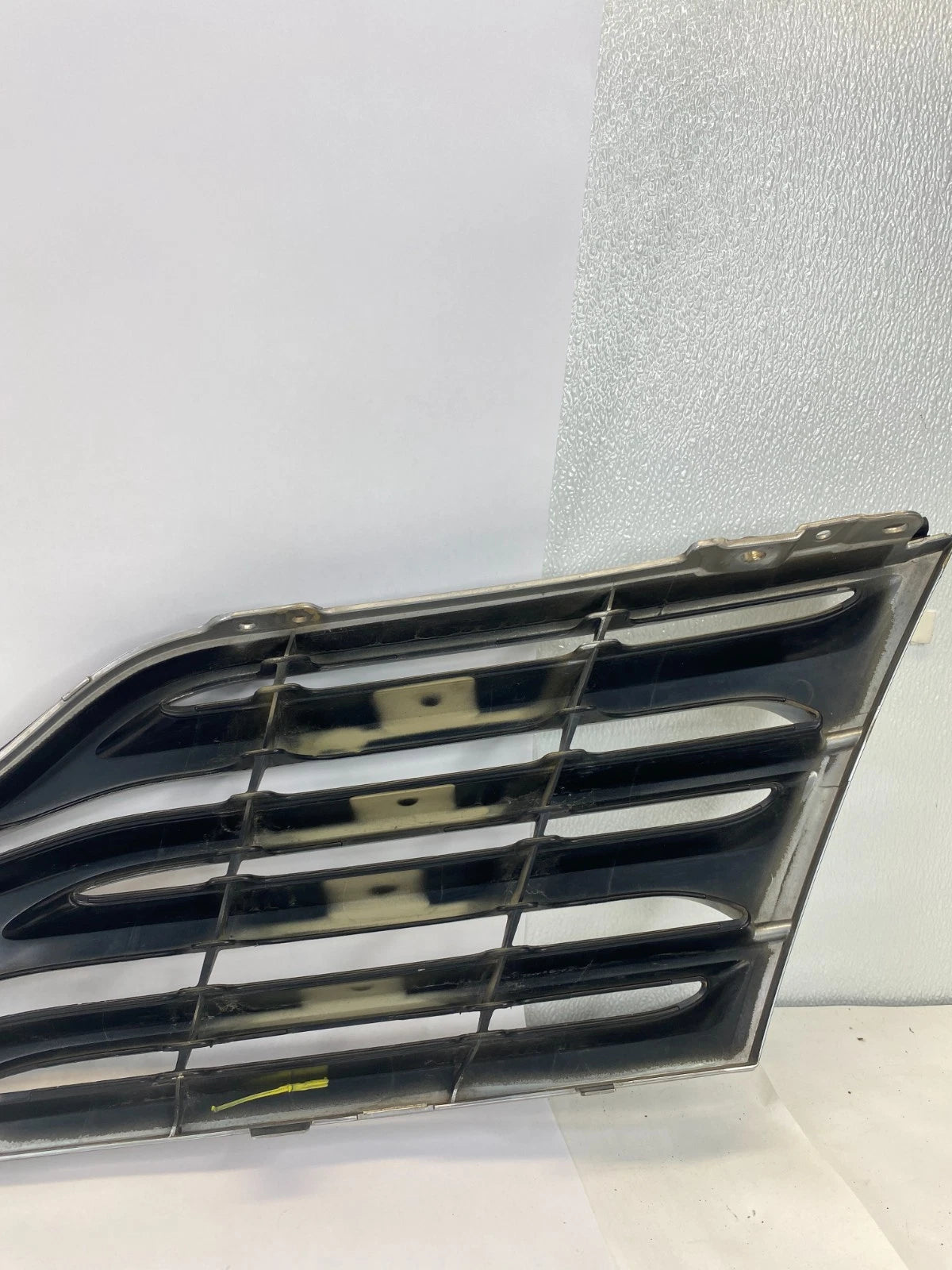 2009-2012 TOYOTA VENZA FRONT BUMPER UPPER GRILL GRILLE CHROME 53111-0T010B OEM