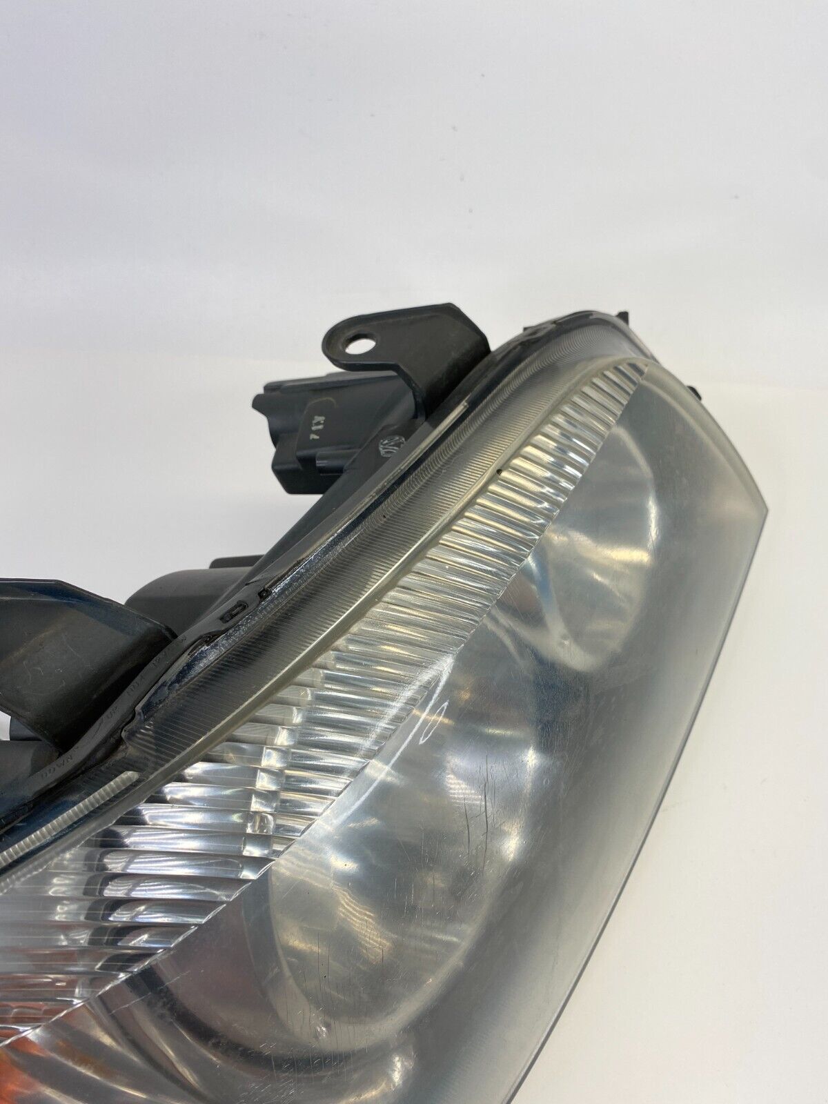 2001 2002 2003 Toyota Highlander Right Passenger Side Headlight Headlamp